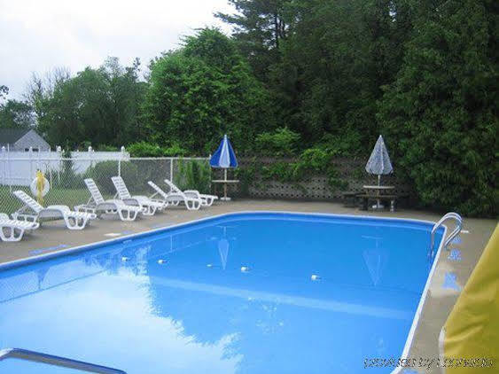 Blue Sky Inn Glens Falls-Saratoga-Lake George Екстериор снимка